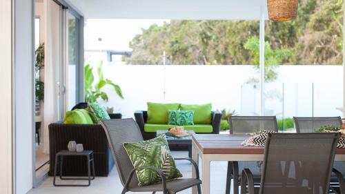 Belle Mare Holiday House