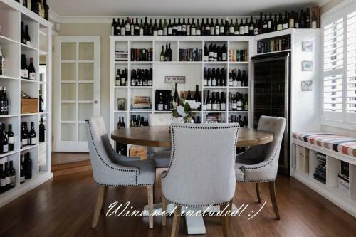 Chateau On Sydney's Northern Beaches