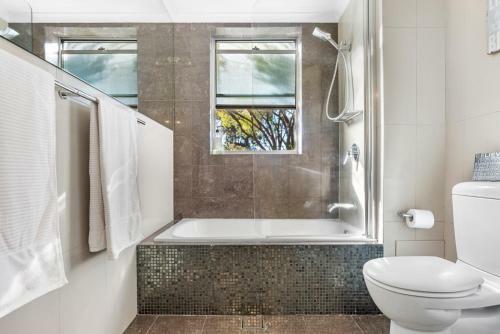 Apartamento Crow1-44q - Queenscliff Beach Pad