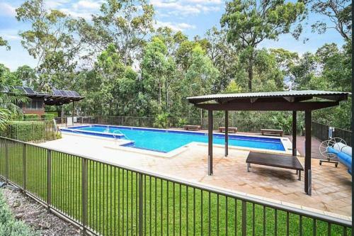 Lake Point Bush Retreat