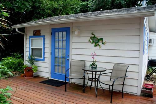 Moon Dreams Cottage - Pet Friendly