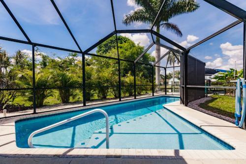 New! Dock Canal Family Home W/pool & Gulf Access!