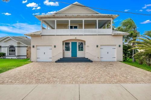 Happy Island Retreat
