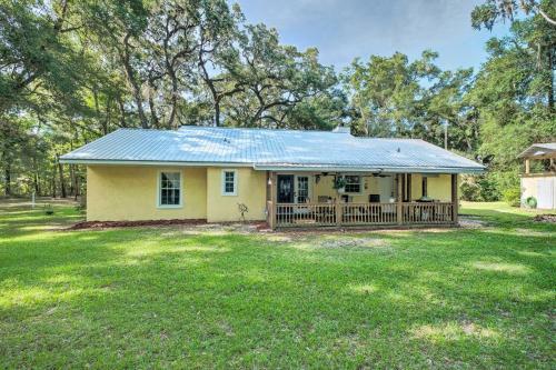 Serene Old Town Getaway Near Suwannee River!