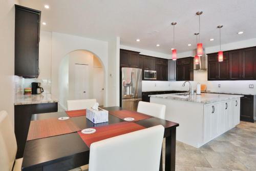 East Lake Retreat