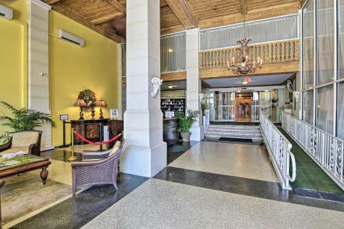 Apartamento Sunny Penthouse Suite At The Palm Beach Hotel