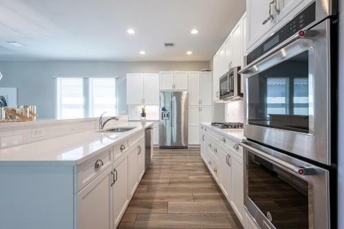 Luxurious Home With Optional Chauffer & Butler Service