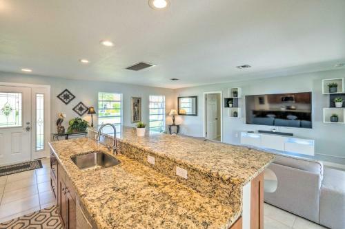 Punta Gorda Escape With Private Lanai And Pool!