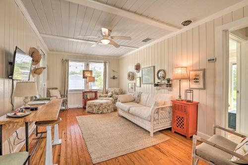 Flawless Cottage Heated Pool And Detached Room