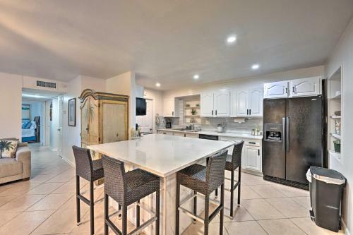 Bright Naples Home - 4 Mi To Botanic Gardens!