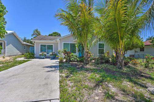 Bright, Airy Naples Home Near Beach And Dining!