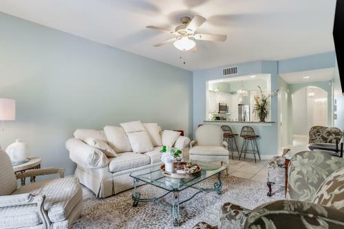 Bayfront Beauty - Downtown Naples Condo