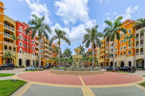 Bayfront Beauty - Downtown Naples Condo