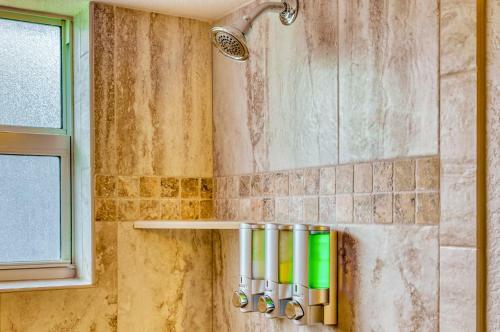 Cheerful 3bdrm Home, With Heated Pool