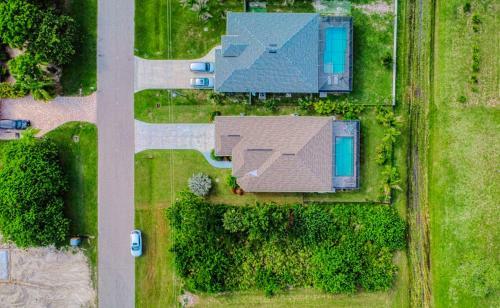 Cheerful 3bdrm Home, With Heated Pool