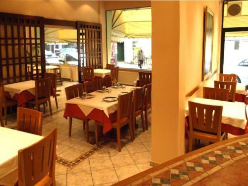 Hotel Avra