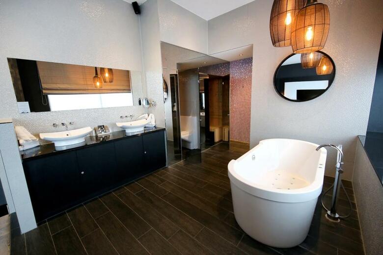 Hotel Van Der Valk Almere