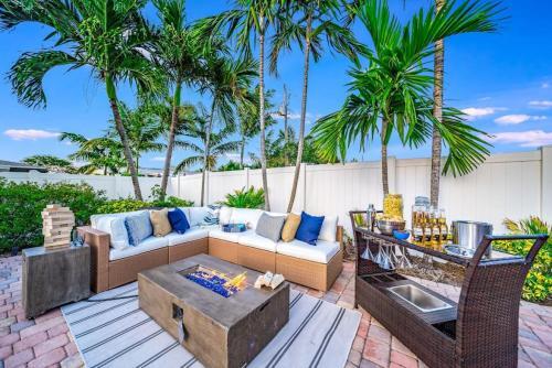 Pompano Pool Paradise