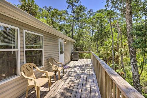 Bright Steinhatchee Home Proximity To Ocean!