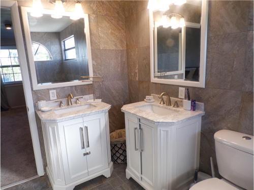 Unique Spacious Quiet Lakefront Villa W Pool 3 Months Stay Min