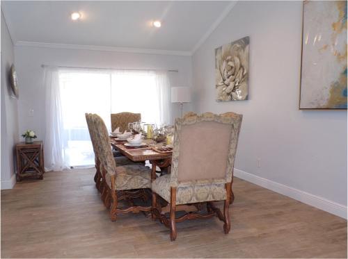 Unique Spacious Quiet Lakefront Villa W Pool 3 Months Stay Min