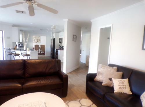 Unique Spacious Quiet Lakefront Villa W Pool 3 Months Stay Min