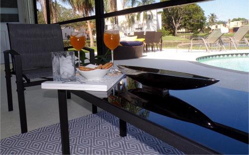 Unique Spacious Quiet Lakefront Villa W Pool 3 Months Stay Min