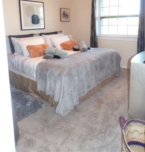 Unique Spacious Quiet Lakefront Villa W Pool 3 Months Stay Min