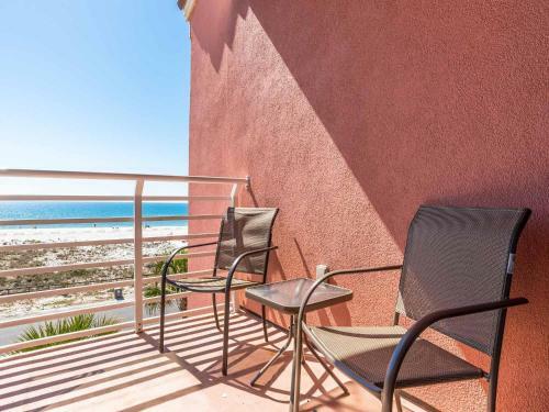 Apartamento Palm Beach Club #236