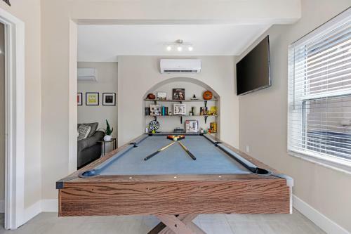 Miami Hideaway With Arcade, Pool By Airport