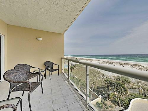 Apartamento Emerald Isle #302