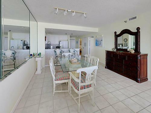 Apartamento Emerald Isle #602