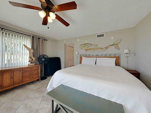 Apartamento Regency Towers #205 West