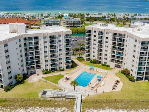 Apartamento Regency Towers #205 West
