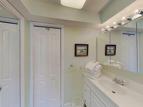 Apartamento Regency Towers #605 West