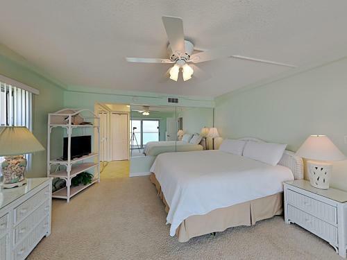 Apartamento Regency Towers #605 West