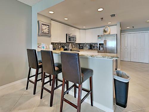 Apartamento Emerald Isle #1606