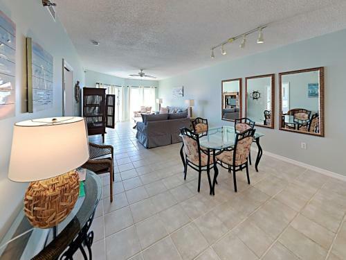 Apartamento Emerald Isle #304