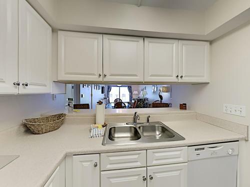 Apartamento Regency Towers #704 West