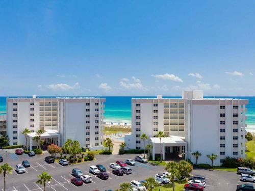 Apartamento Regency Towers #704 West