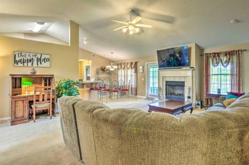 Waterfront Pensacola Home With Florida Room!