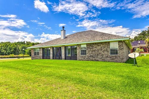 Waterfront Pensacola Home With Florida Room!