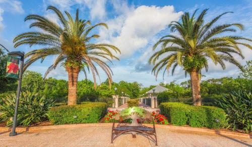 New Listing Beautiful Pinellas Park Pool Home