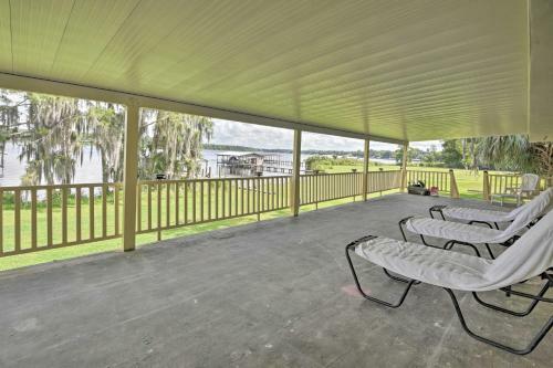 Waterfront Welaka Escape With Private Docks!