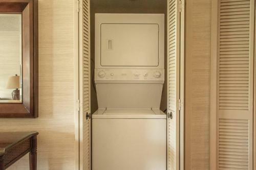 Saddlebrook Resort Executive Suite - Golf And Lakeside Views