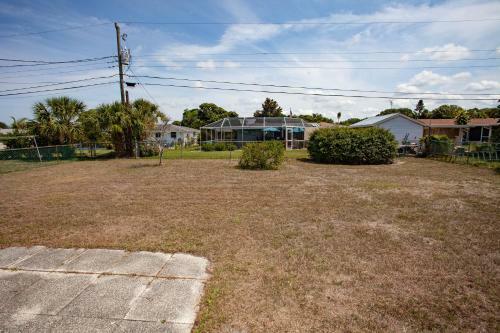 Cozy Bungalow In Venice East ,florida