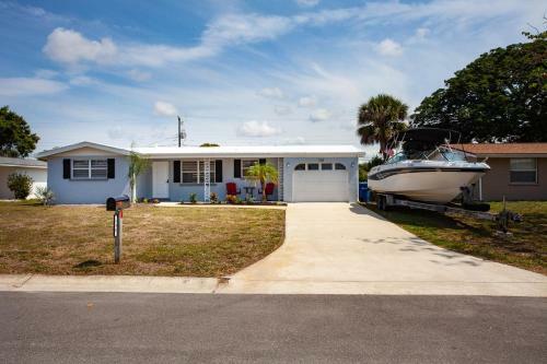 Cozy Bungalow In Venice East ,florida