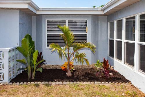 Cozy Bungalow In Venice East ,florida