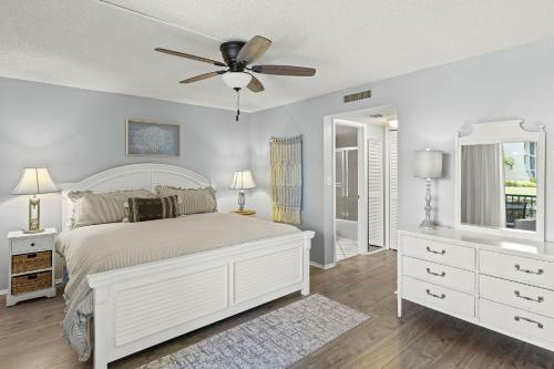 Gorgeous Walkout Unit At Loggerhead Cay Gulf Views