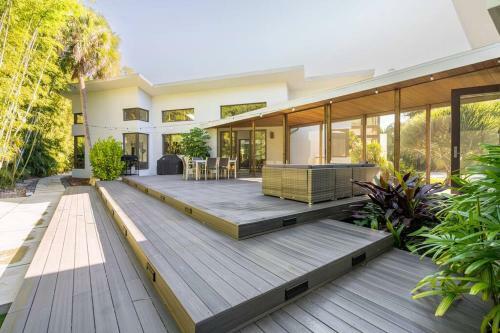 Luxury Modern Villa In Heart Of Sarasota